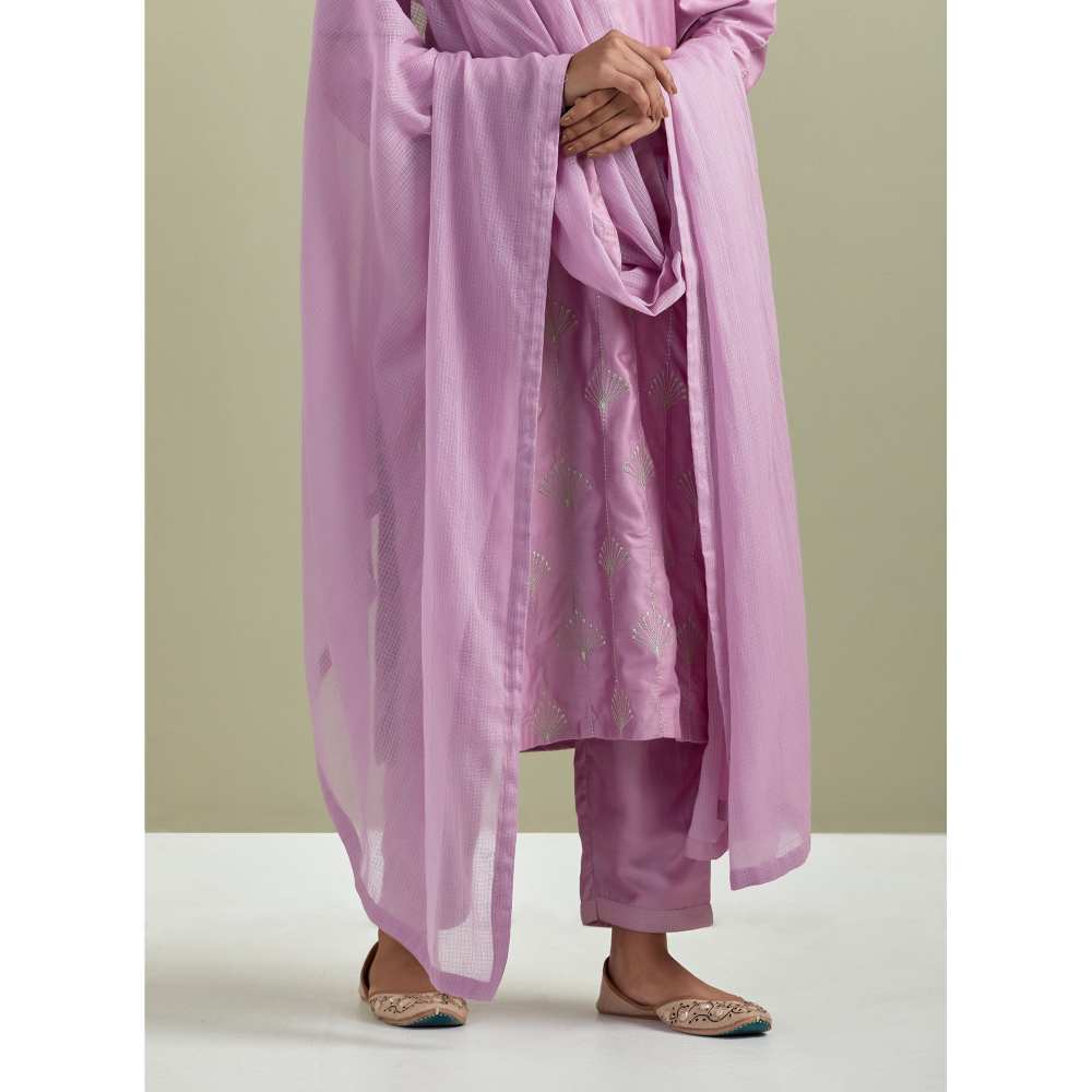 Priya Chaudhary Chanderi Embroidered Purple Kurta with Pant and Dupatta (Set of 3)