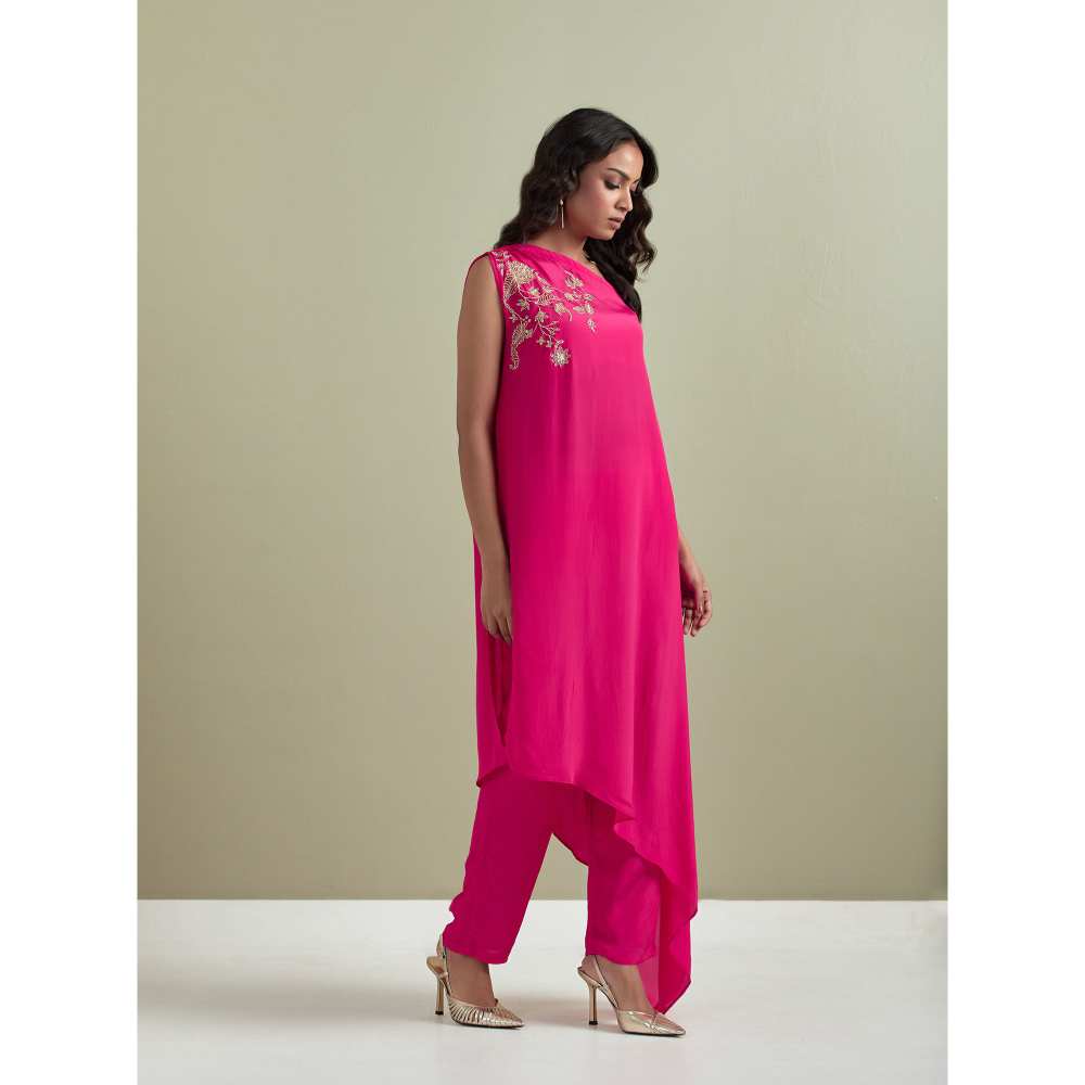 Priya Chaudhary Pink Embroidered Crepe Kurta with Pants (Set of 2)
