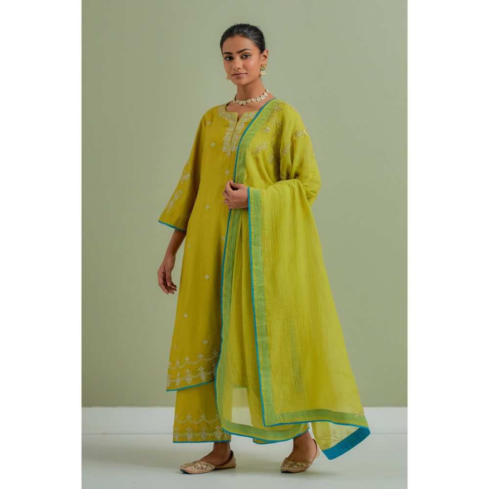 Priya Chaudhary Green Embroidered Chanderi Silk Kurta Palazzo and Dupatta (Set of 3)