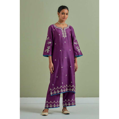 Priya Chaudhary Purple Embroidered Chanderi Silk Kurta