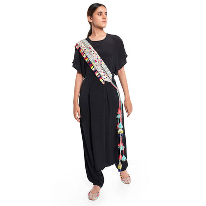 PS Pret by Payal Singhal Short Kaftan Top & Crotch Pant With Embroidered Mask & Tie-up Belt (Set of 4)