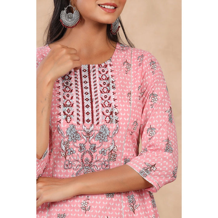 QOMN Pink And White Embroidered Kurta Set With Printed Trouser And Dupatta (Set of 3)