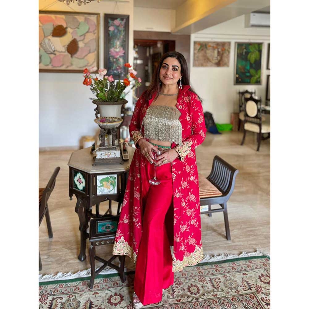 RAISHAA Maharani Red Cape