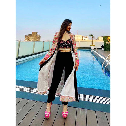 RAISHAA Gulaab White Cape