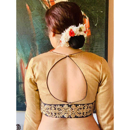 RAISHAA Embroidered Noor Blouse