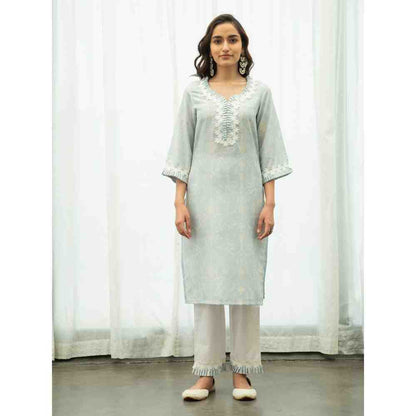 Roze Nazia Pant