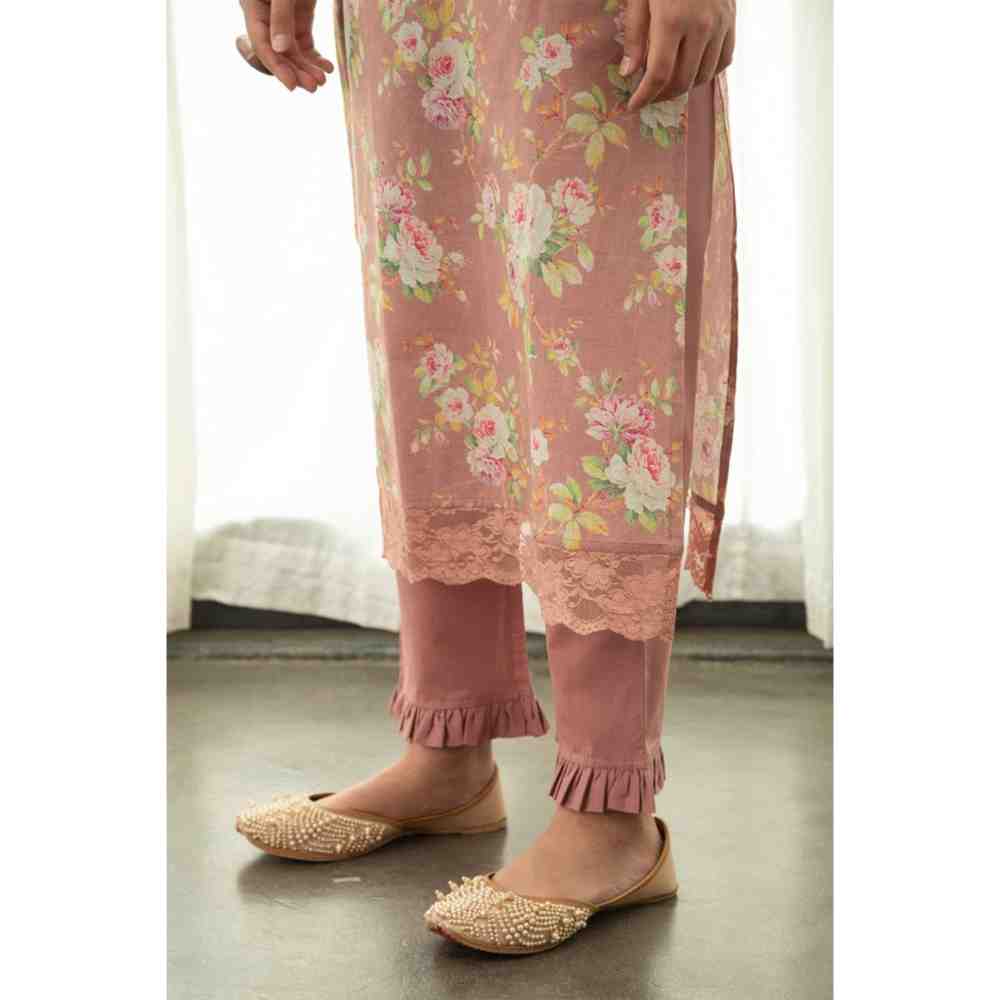 Roze Suraiya Pant