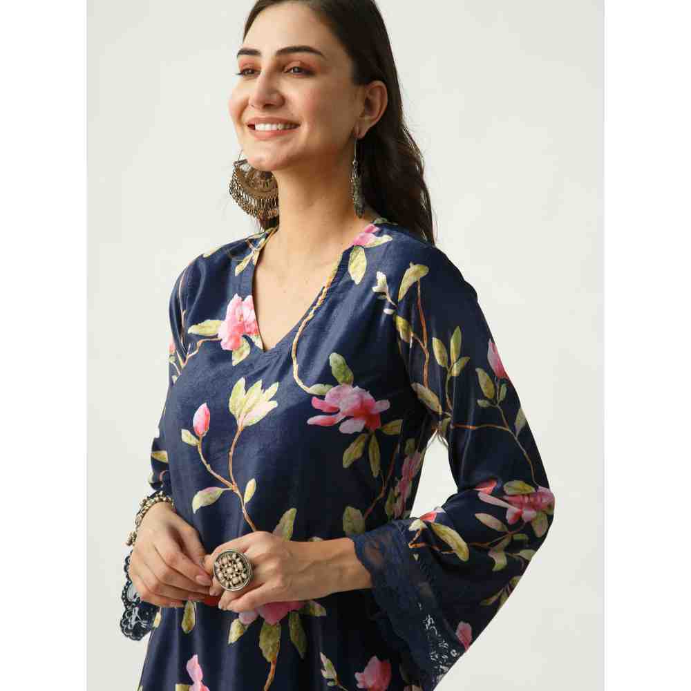Roze Maeen Velvet Kurta