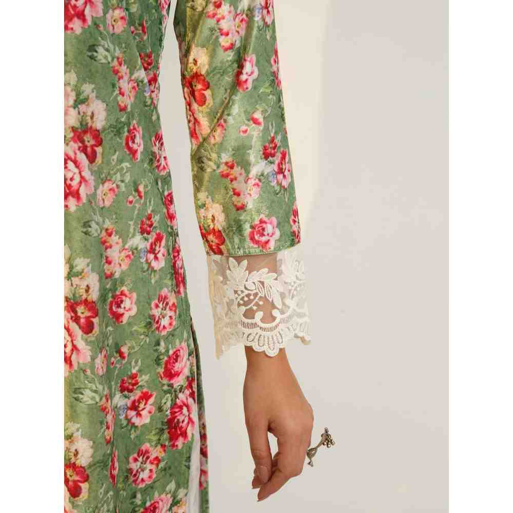 Roze Hayat Velvet Kurta