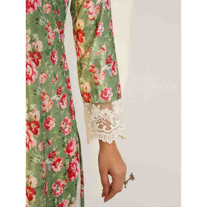 Roze Hayat Velvet Kurta