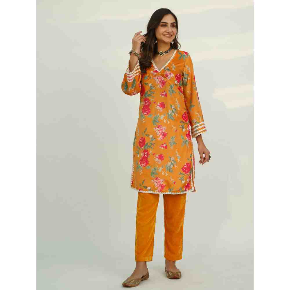 Roze Fareeha Velvet Kurta