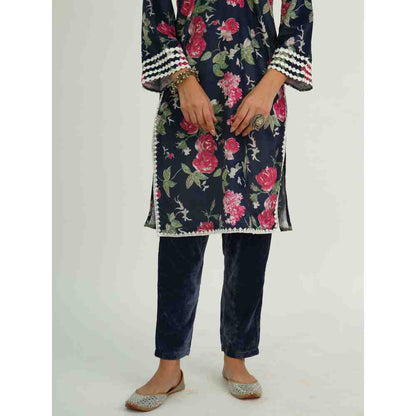 Roze Adya Velvet Kurta
