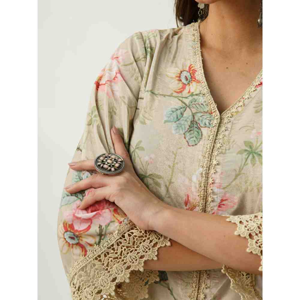 Roze Omaira Beige Velvet Kurta