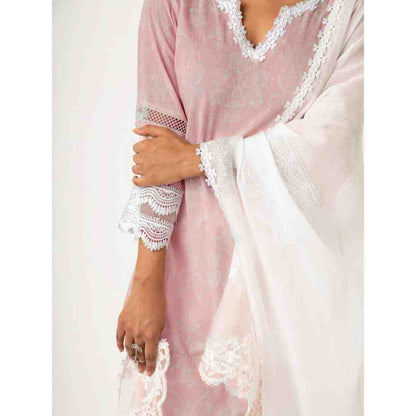 Roze Azhra Pink Kurta (Set of 3)