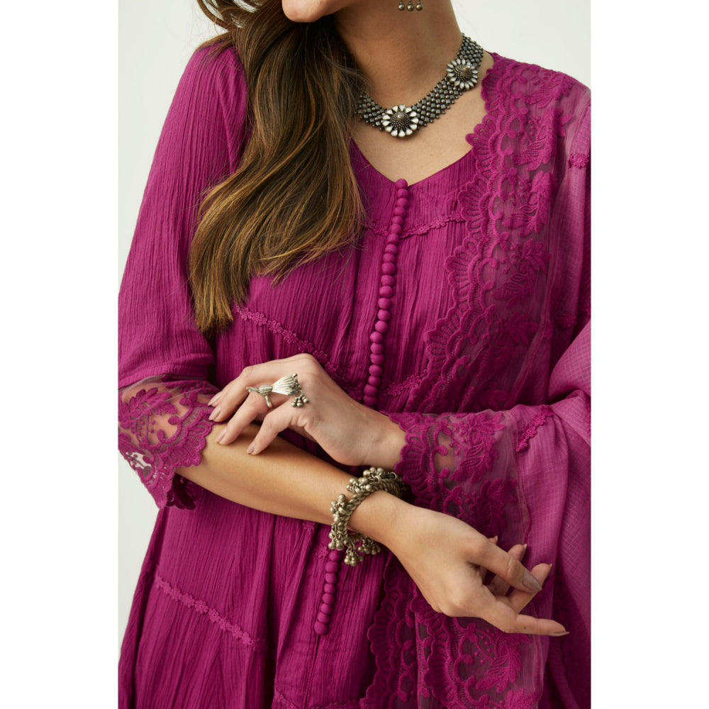 Roze Mahjabeen Magenta Suit (Set of 3)