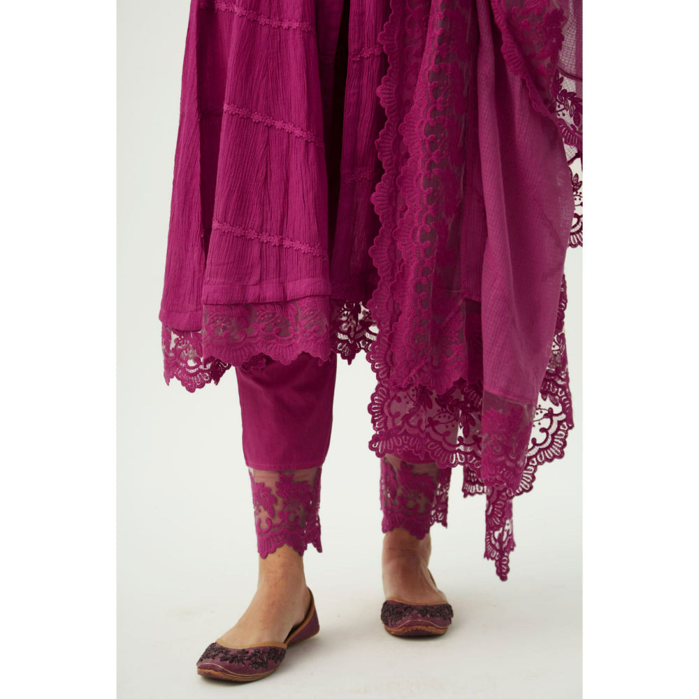 Roze Mahjabeen Magenta Suit (Set of 3)