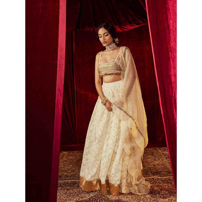 Roze Zeenat Off White Lehenga (Set of 3)