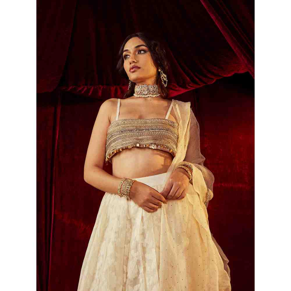 Roze Zeenat Off White Lehenga (Set of 3)