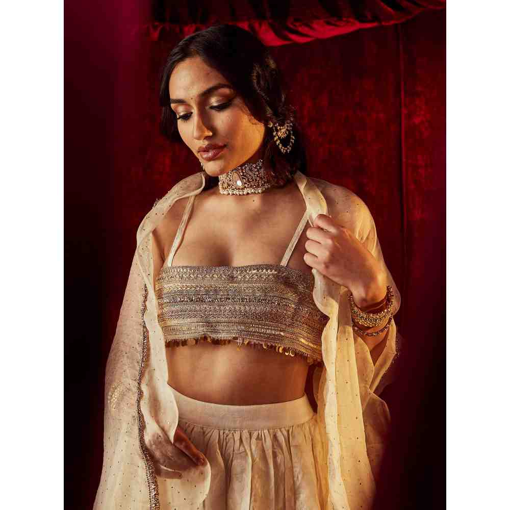 Roze Zeenat Off White Lehenga (Set of 3)