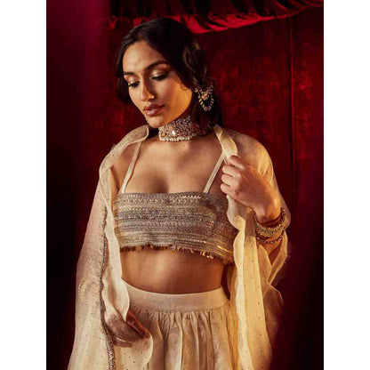 Roze Zeenat Off White Lehenga (Set of 3)
