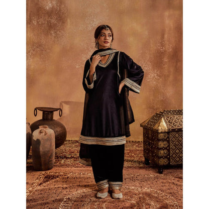 Roze Aayat Dupatta- Black