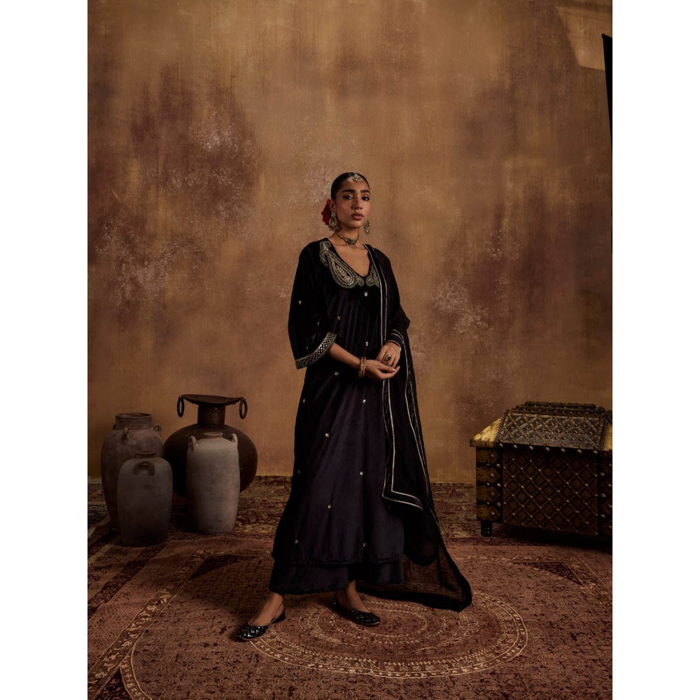 Roze Razia Black Dupatta