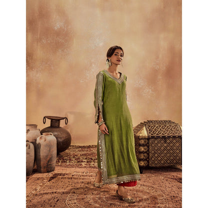 Roze Falak Green Kurta with Pant (Set of 2)