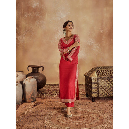 Roze Falak Pink Kurta with Pant (Set of 2)