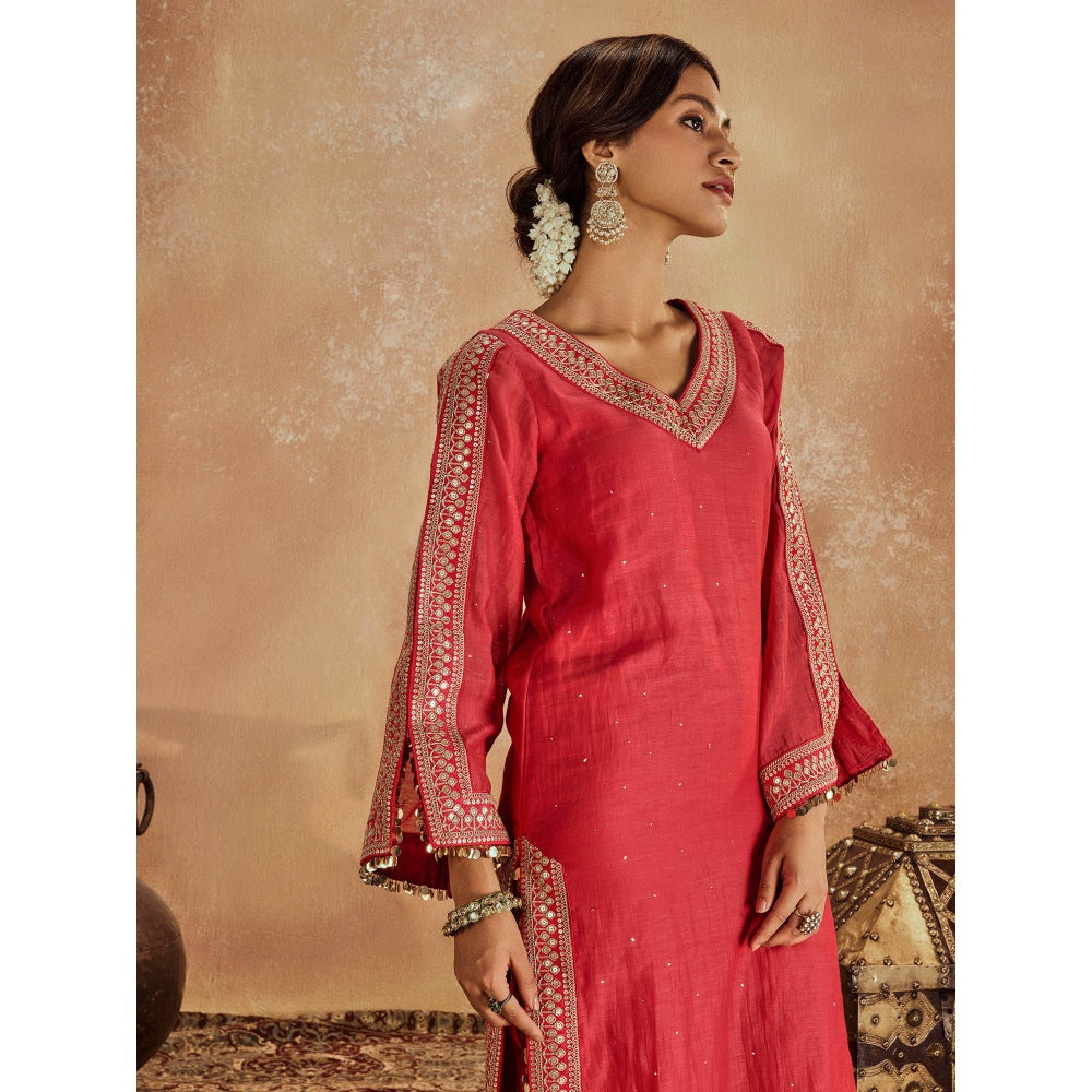 Roze Falak Pink Kurta with Pant (Set of 2)
