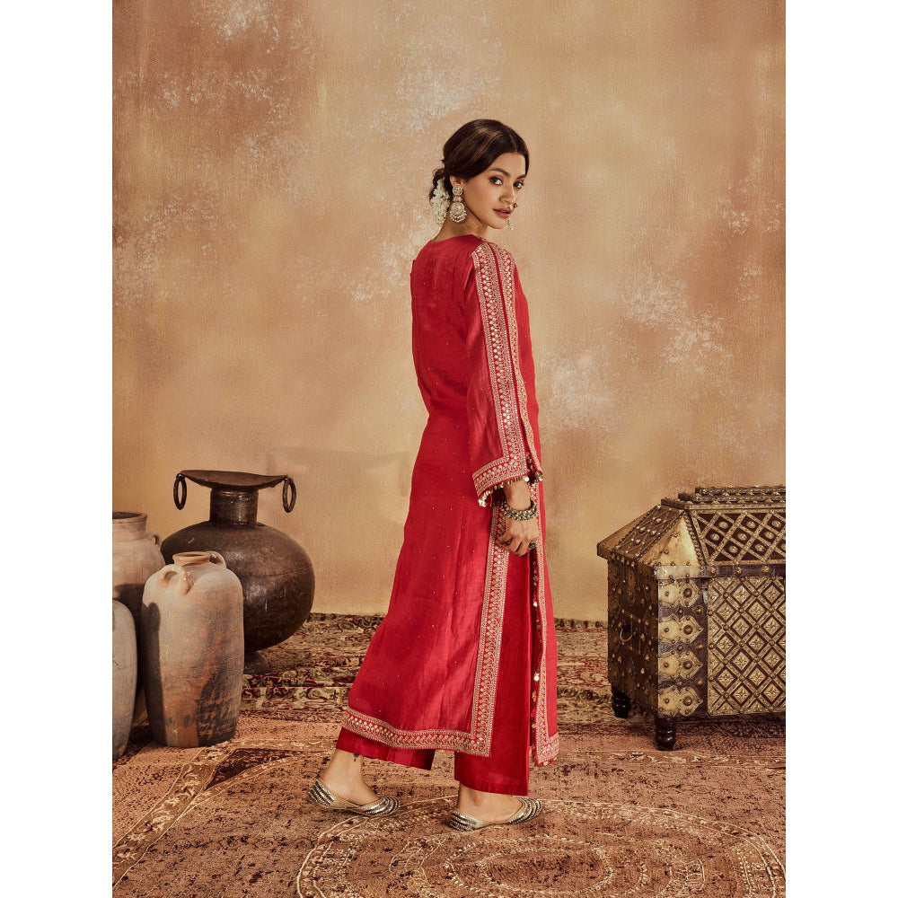 Roze Falak Pink Kurta with Pant (Set of 2)