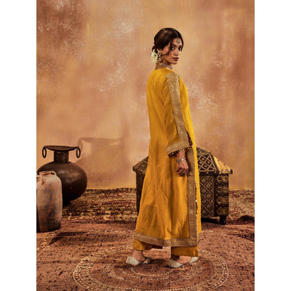 Roze Falak Yellow Kurta with Pant (Set of 2)