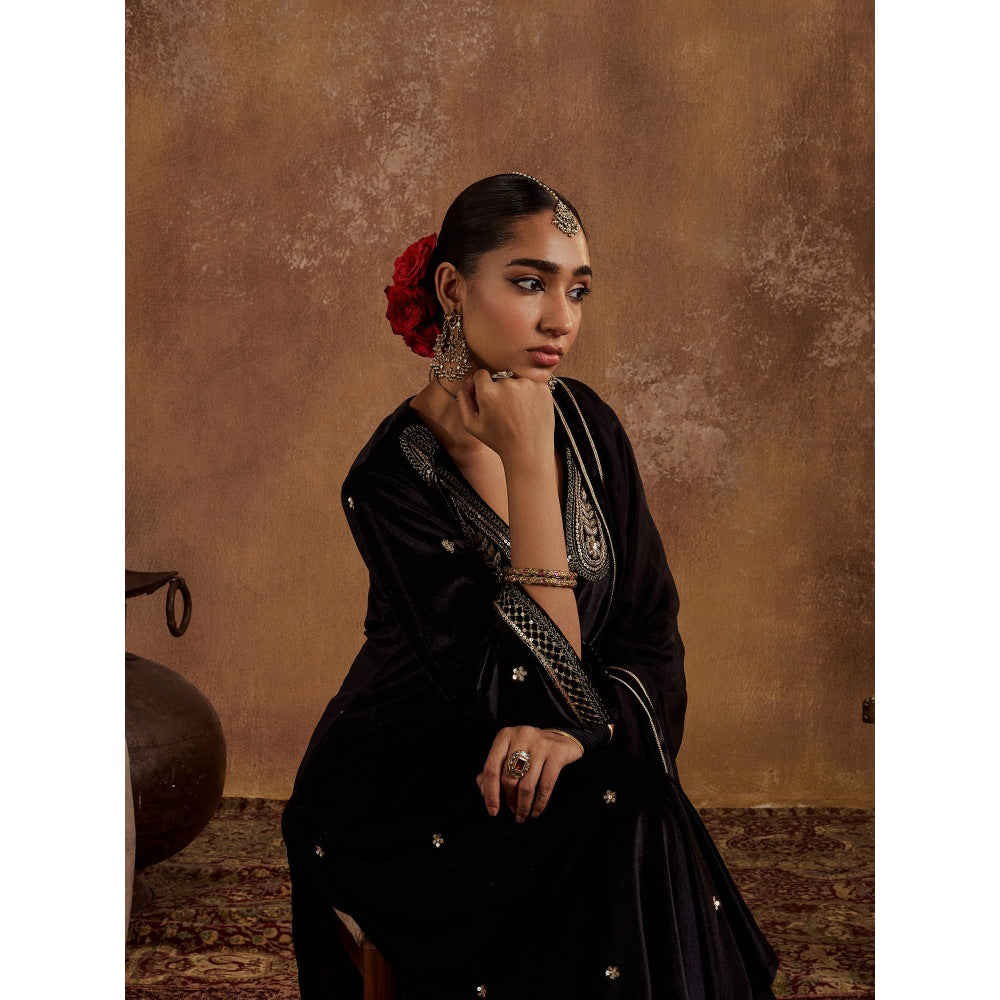 Roze Razia Black Kurta with Pant & Dupatta (Set of 3)