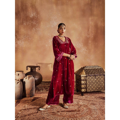 Roze Razia Pink Kurta with Pant & Dupatta (Set of 3)
