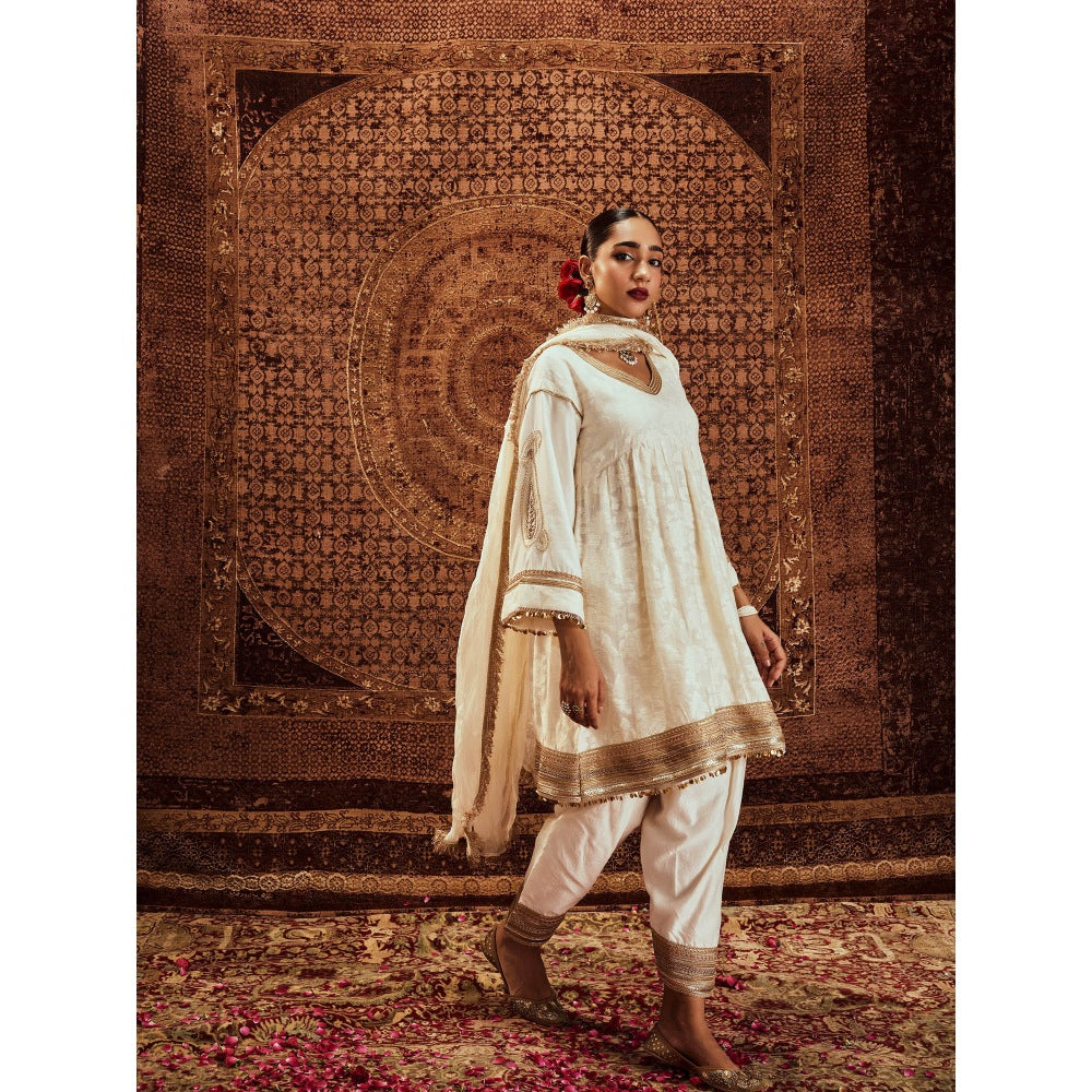 Roze Saba Kurta with Pant & Dupatta (Set of 3)