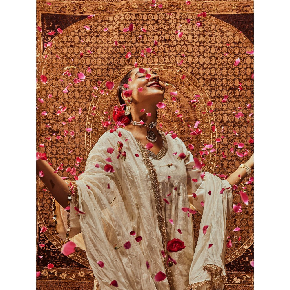 Roze Saba Kurta with Pant & Dupatta (Set of 3)