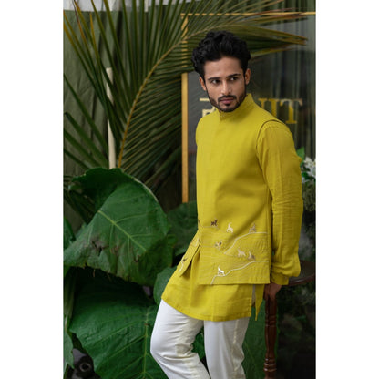 Runit Gupta Green and White Solid Kurta with Pyjama (Set of 2)