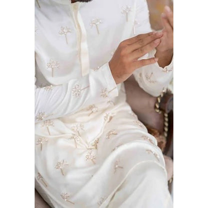 Runit Gupta Off White Cutpipe Embroidered Kurta with Pyjama (Set of 2)