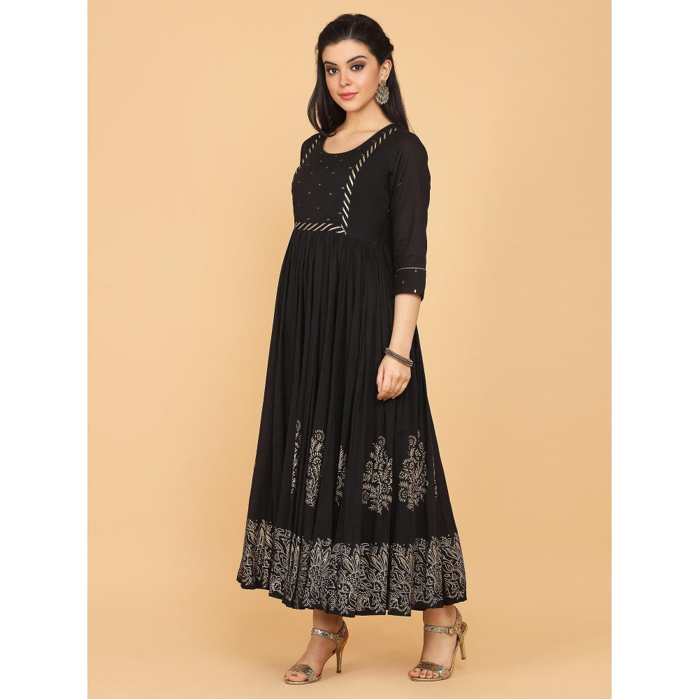 Shaily Black Flared Gown