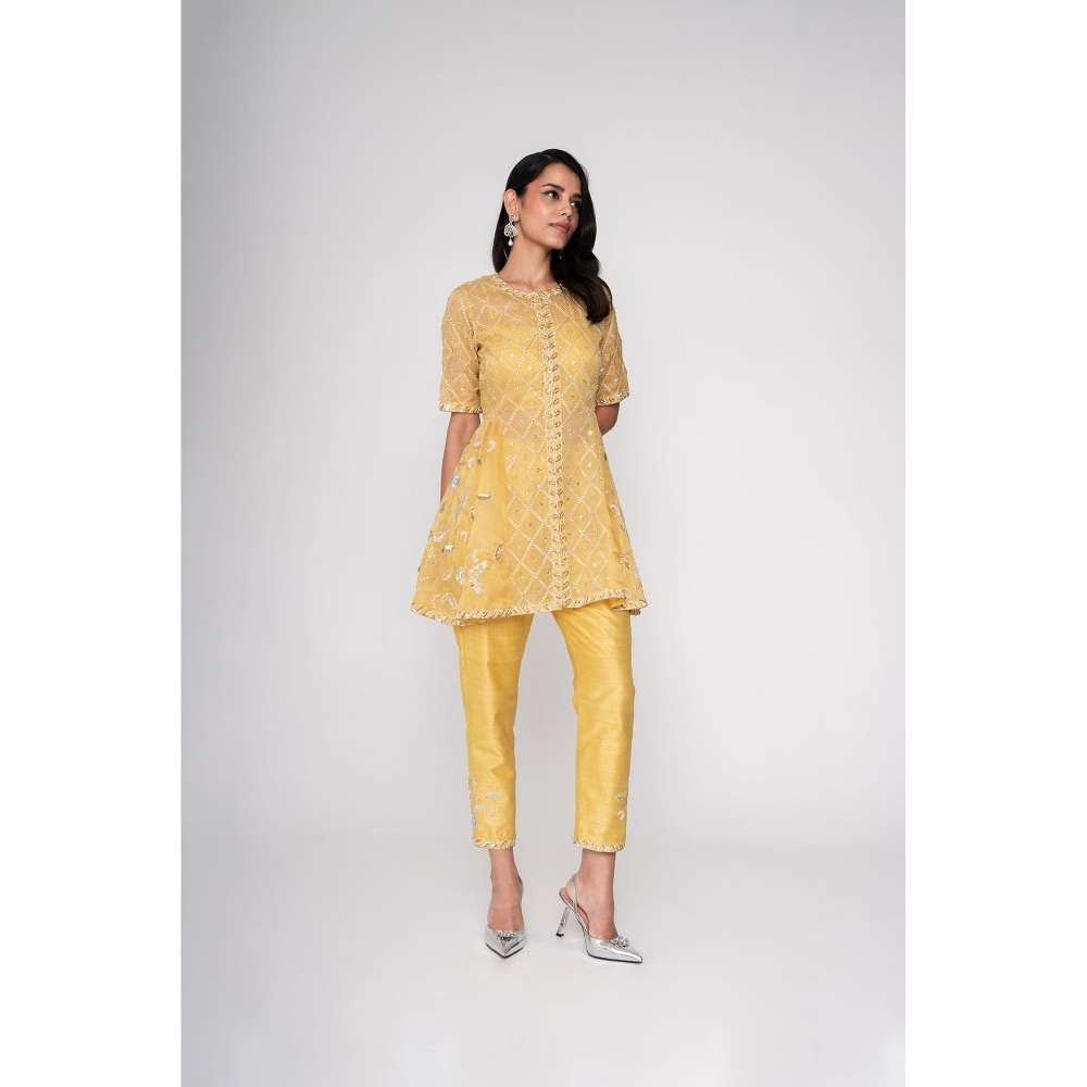 SAISHA A Line Kurti With Pant (Set of 2)