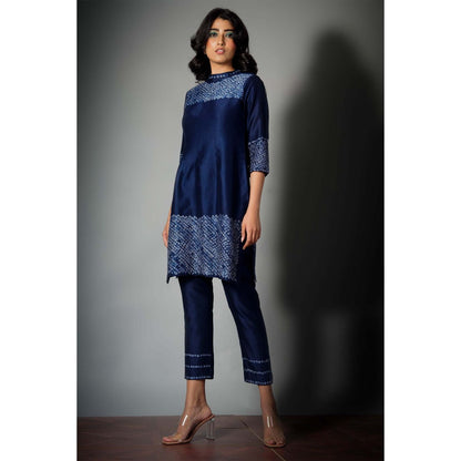 Saksham & Neharicka Indigo Blue Bandhani Kurta (Set of 2)