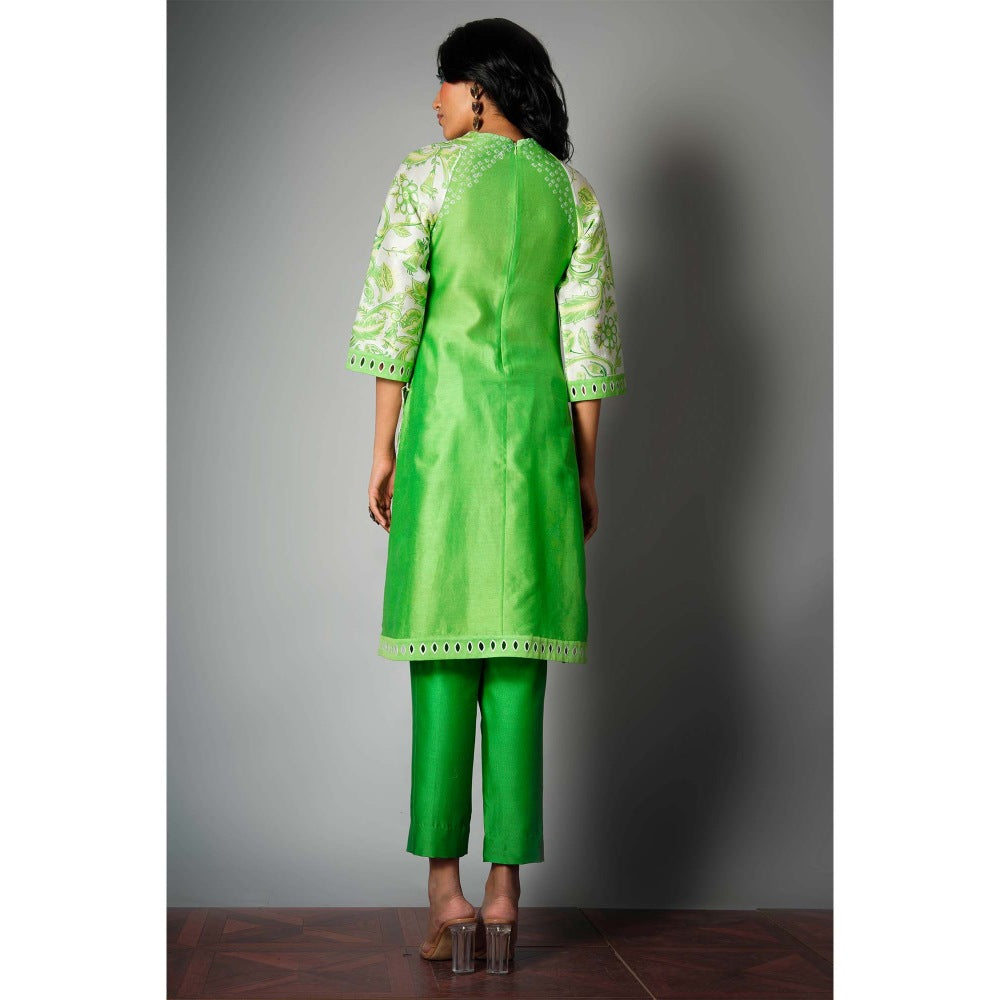 Saksham & Neharicka Green Printed & Bandhej Kurta In Chanderi (Set of 2)