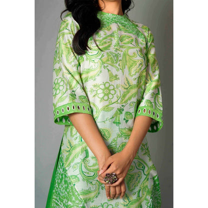 Saksham & Neharicka Green Printed & Bandhej Kurta In Chanderi (Set of 2)