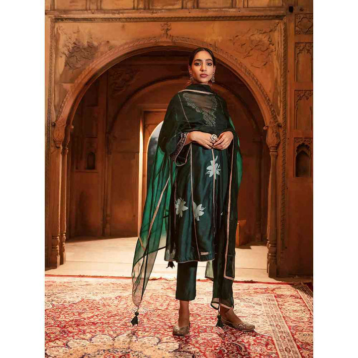 Seeaash Emerald Zahra Embroidered Kurta (Set of 3)