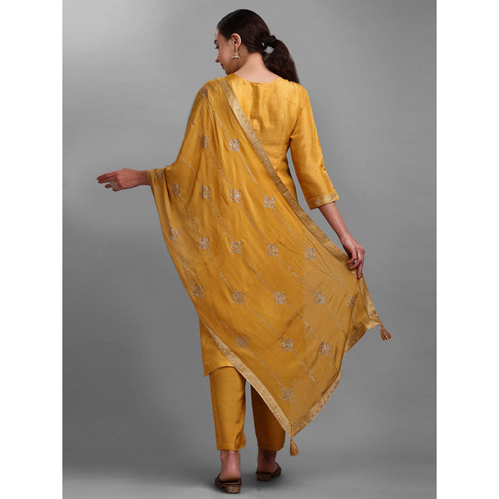 Seerat Mustard Jacquard Silk Straight Kurta With Trousers And Embroidered Dupatta (Set of 3)