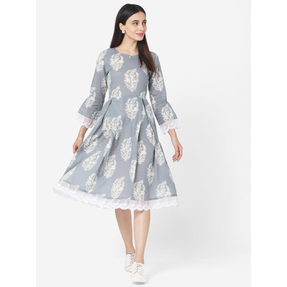 Shaily Women Grey Printed Fit And Flare Dress