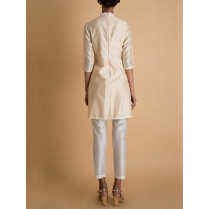 Saksham & Neharicka Off White Embroidered Kurta
