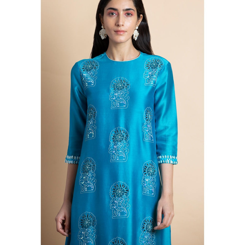 Saksham & Neharicka Skydive Blue Embellished Chanderi Kurta