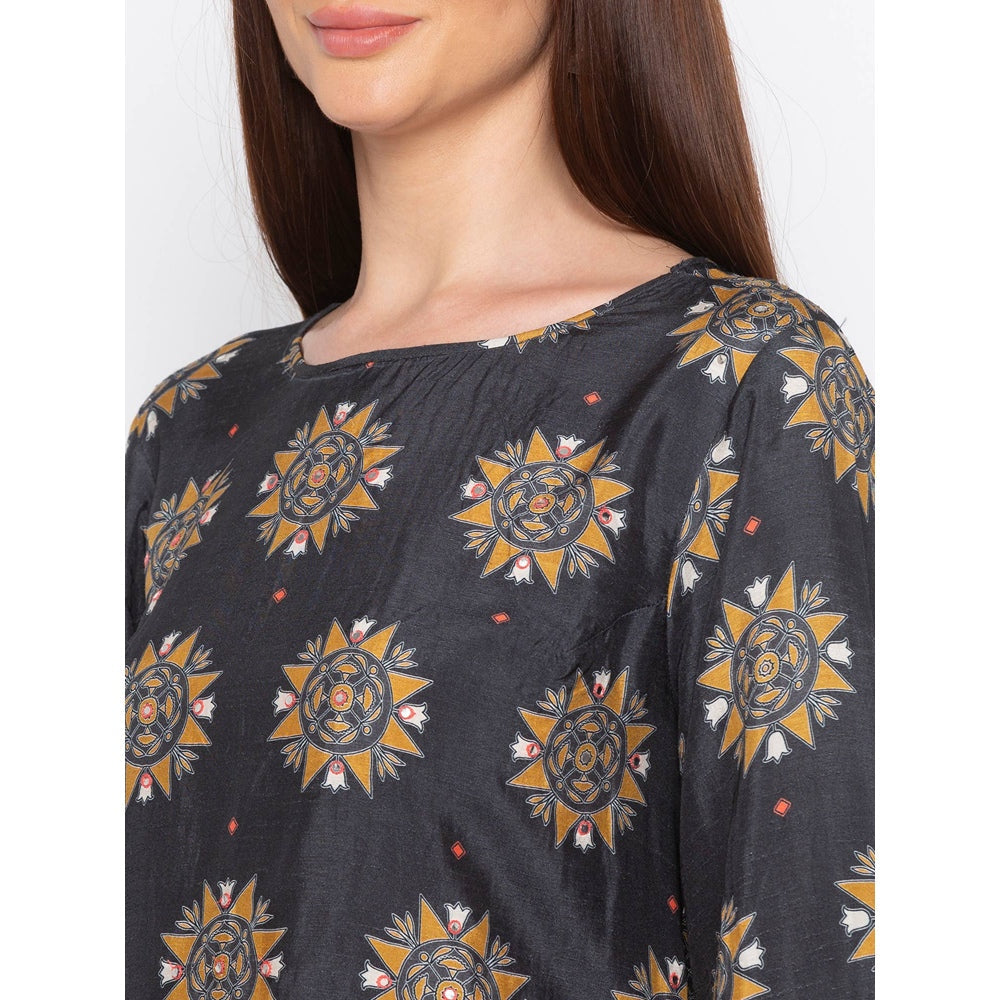 Soup by Sougat Paul Grey Asymmetric Kurta With Pants - Customisable (Set of 2)