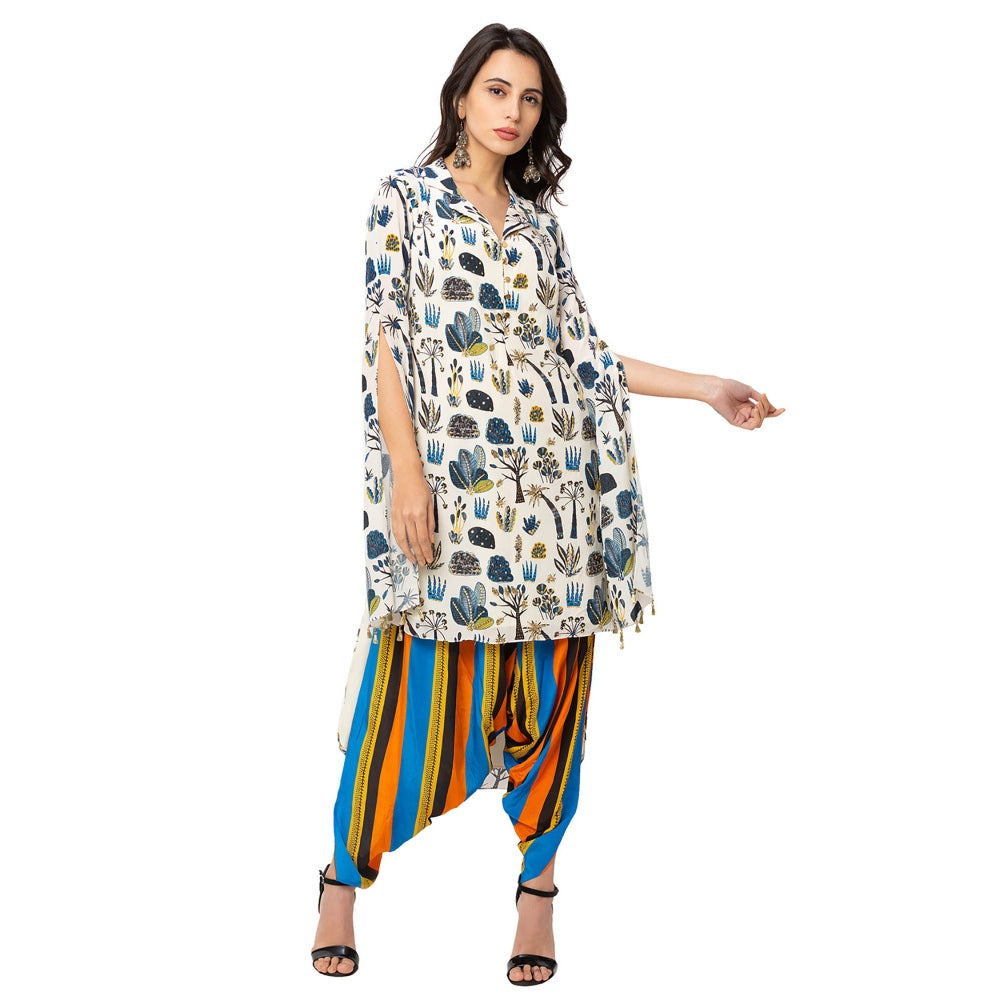 Soup by Sougat Paul Off White Printed Kurta And Dhoti Pants (Set of 2)