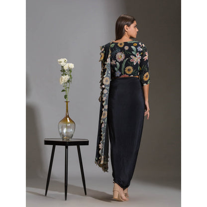 Soup By Sougat Paul Drape Saree With Cutwork Embroidery Paired With V Neck Blouse (Set of 2)